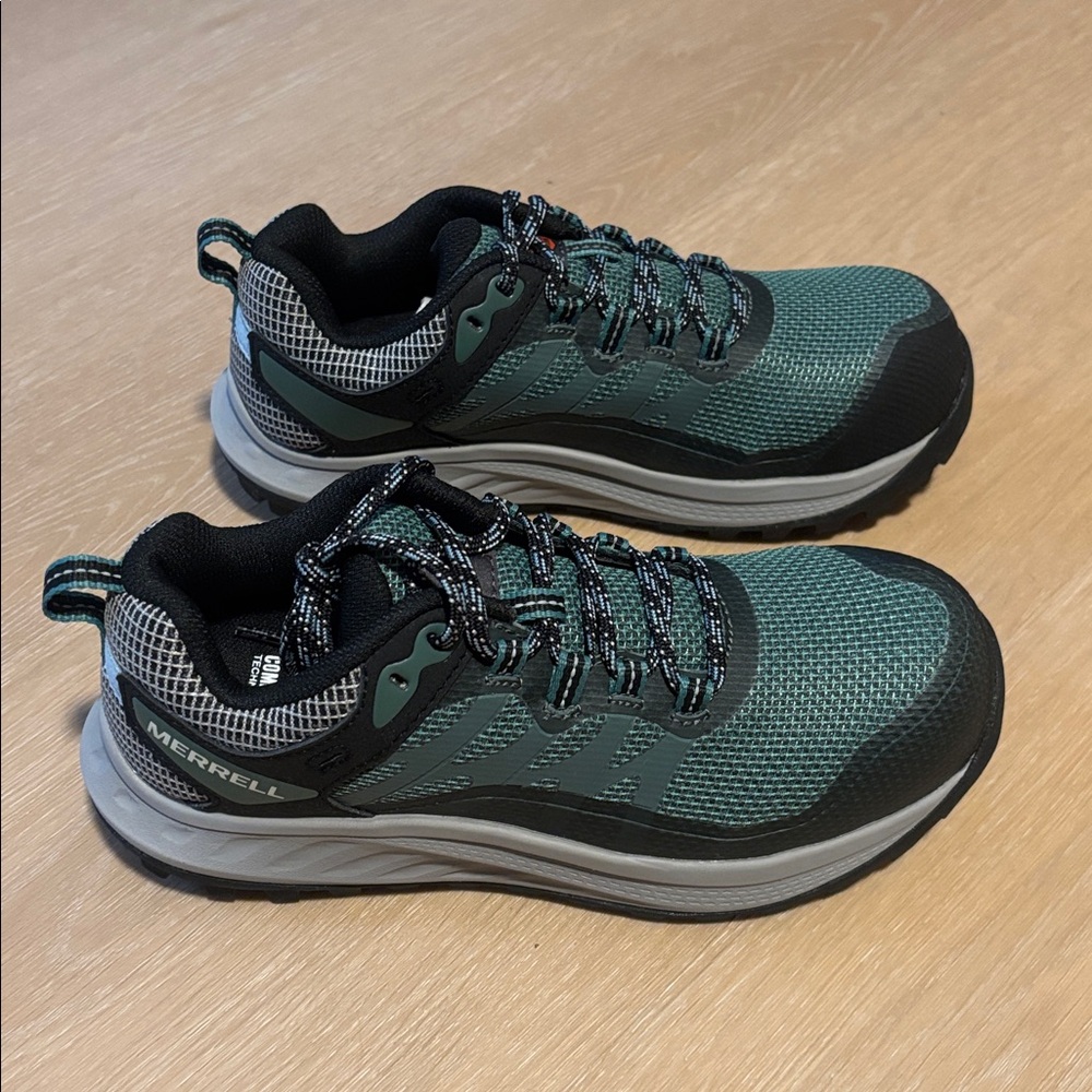 NIB Merrell Women's Antora 3 Carbon Fiber Industrial Shoe size 5.5